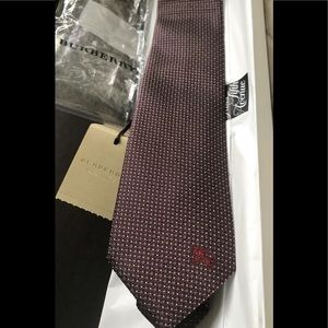 Burberry Textured Silk Tie Burgundy Made in Italy